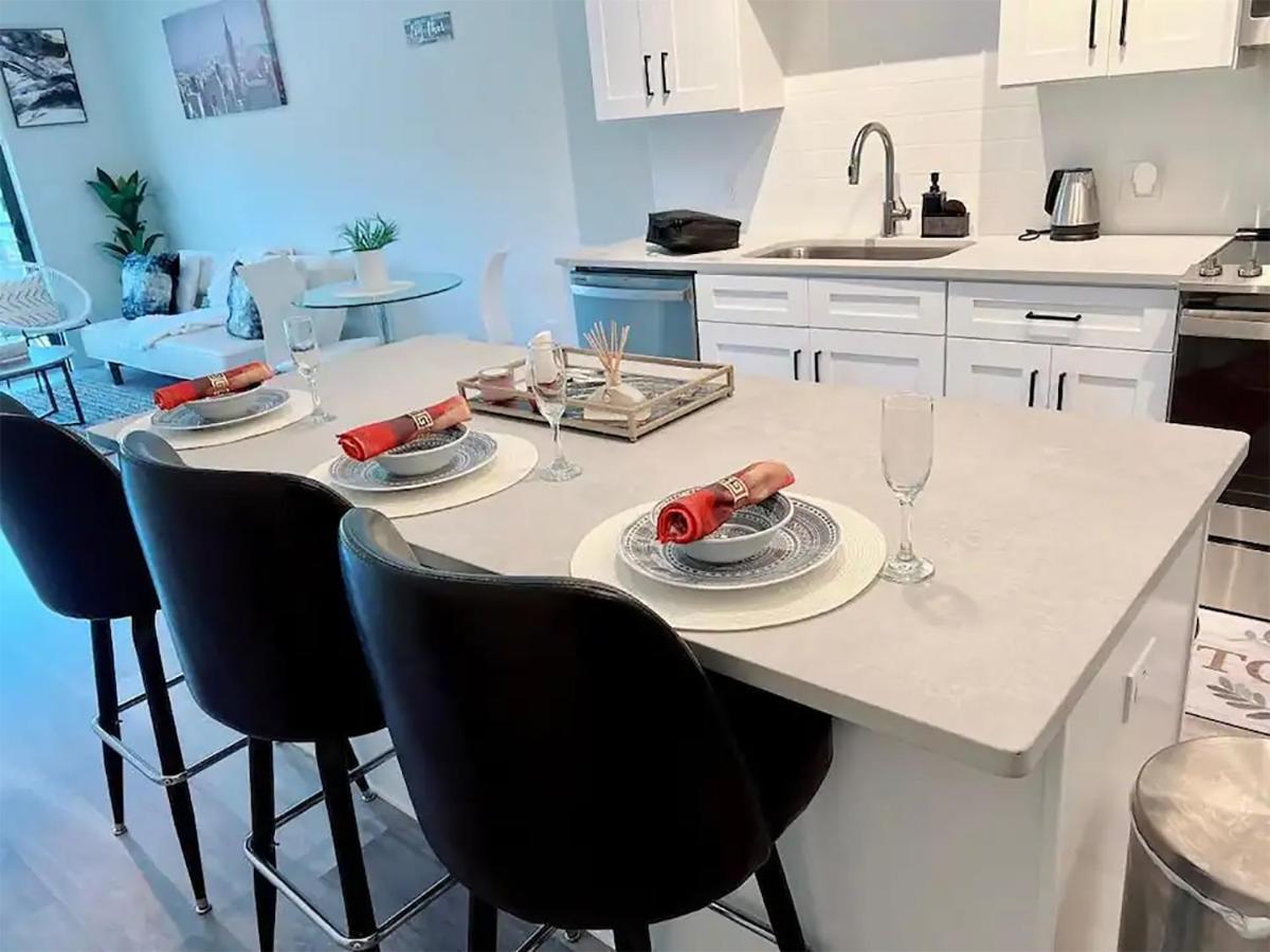 Lux Property Great For 1 To 8 Guests-Family Trip ,5Beds 2Rooms Staycation With Gym And Ev, Proximity To Downtown And Beaches Уэст-Палм-Бич Экстерьер фото