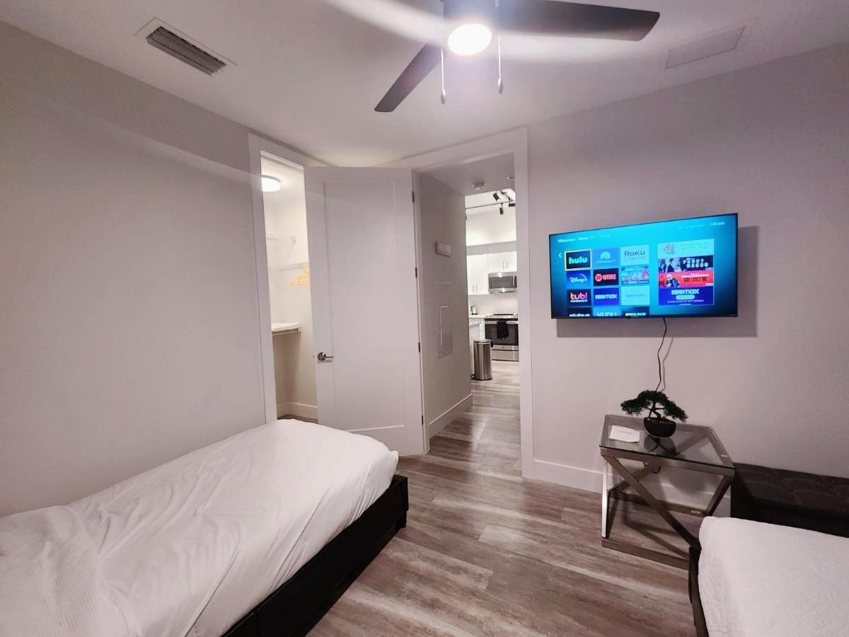 Lux Property Great For 1 To 8 Guests-Family Trip ,5Beds 2Rooms Staycation With Gym And Ev, Proximity To Downtown And Beaches Уэст-Палм-Бич Экстерьер фото